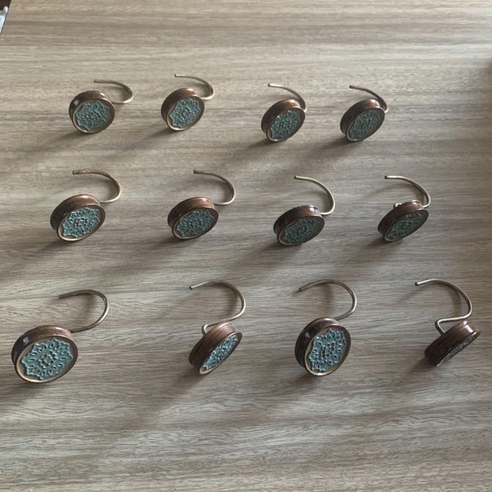 12 Blue Teal Floral Round Shower Curtain Hooks W/ Rusty Brown Metal Rings Touch